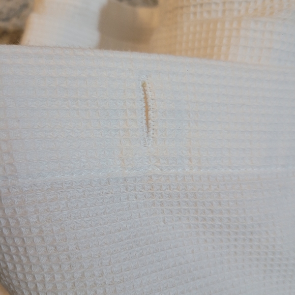 2 shower courtains. Withe and green. - Picture 5 of 6